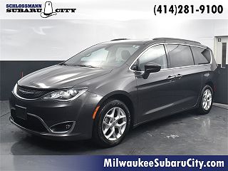 2020 Chrysler Pacifica Touring 2C4RC1FG5LR129984 in Milwaukee, WI