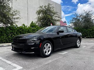 2020 Dodge Charger SXT 2C3CDXBGXLH215877 in Miami, FL
