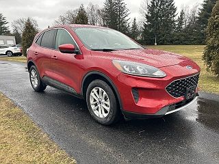 2020 Ford Escape SE 1FMCU9G63LUC62653 in Johnstown, NY 3