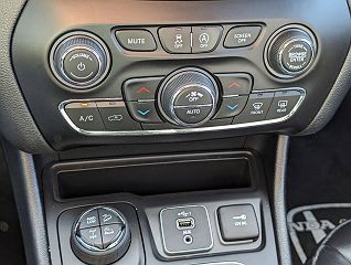 2020 Jeep Cherokee Trailhawk 1C4PJMBN2LD643782 in Greeley, CO 15