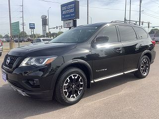 2020 Nissan Pathfinder SV 5N1DR2BM0LC585521 in Sioux Falls, SD 1