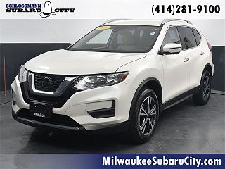 2020 Nissan Rogue SV JN8AT2MV2LW121504 in Milwaukee, WI