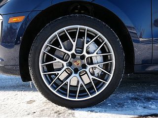 2020 Porsche Macan Turbo WP1AF2A56LLB60846 in Maplewood, MN 4