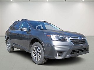 2020 Subaru Outback Premium VIN: 4S4BTACC2L3243724