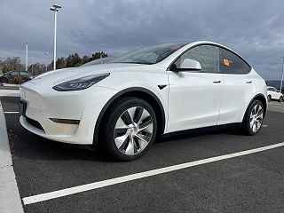 2020 Tesla Model Y Long Range VIN: 5YJYGDEE9LF057538