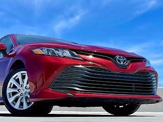 2020 Toyota Camry LE 4T1C11AK1LU944110 in Huntington Beach, CA 26