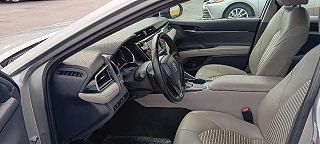2020 Toyota Camry SE 4T1G11AK7LU930570 in Olathe, KS 5