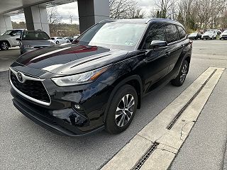 2020 Toyota Highlander XLE 5TDHZRBH3LS522848 in State College, PA 1