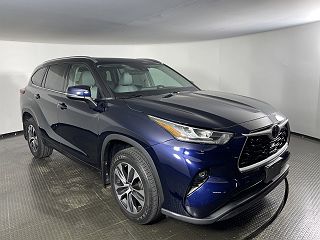 2020 Toyota Highlander XLE 5TDHZRBH6LS032114 in West Chester, PA 2