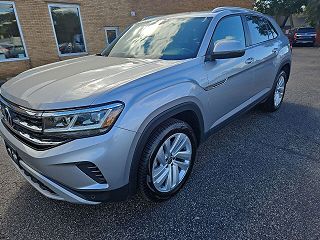 2020 Volkswagen Atlas SE 1V26C2CA2LC204396 in Grand Rapids, MI 2