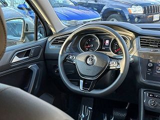 2020 Volkswagen Tiguan SE 3VV3B7AX2LM180970 in Fairfax, VA 17