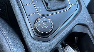 2020 Volkswagen Tiguan SE 3VV2B7AXXLM082670 in Stamford, CT 16
