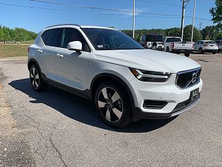 2020 Volvo XC40 T5 Momentum YV4162UK0L2292250 in Raleigh, NC 3