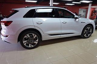 2021 Audi e-tron Premium WA1AAAGE4MB012617 in Addison, IL 10
