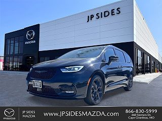 2021 Chrysler Pacifica Touring VIN: 2C4RC1FG1MR606914