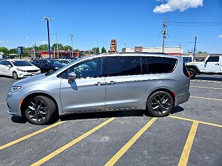 2021 Chrysler Pacifica Touring-L 2C4RC1BG0MR591425 in Galesburg, IL 4