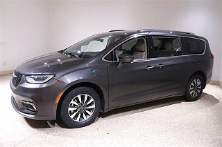 2021 Chrysler Pacifica Touring-L 2C4RC1L79MR605952 in Mentor, OH 3