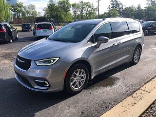 2021 Chrysler Pacifica Touring-L 2C4RC1BG7MR591163 in Owatonna, MN 3