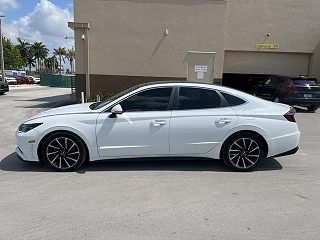 2021 Hyundai Sonata Limited Edition 5NPEH4J25MH076473 in Miami Lakes, FL 1