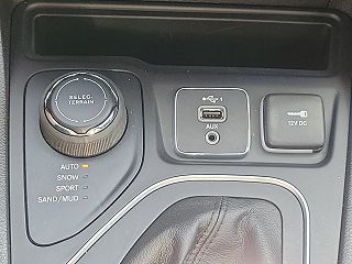 2021 Jeep Cherokee 80th Anniversary 1C4PJMMX2MD131696 in Norristown, PA 25