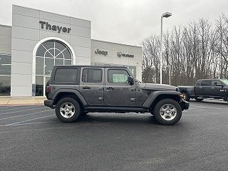 2021 Jeep Wrangler Freedom Edition 1C4HJXDN9MW657364 in Bowling Green, OH 3