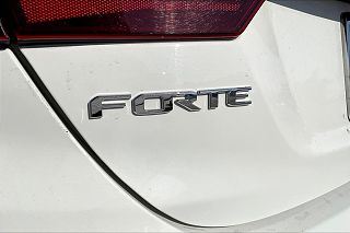2021 Kia Forte LXS 3KPF24AD5ME302426 in Fresno, CA 8