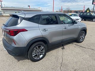 2021 Kia Seltos LX KNDEPCAA4M7125378 in Fort Collins, CO 3