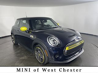 2021 Mini Cooper SE WMWXP3C09M2N88379 in West Chester, PA 1