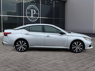 2021 Nissan Altima SR 1N4BL4CW4MN407955 in Forest City, IA 4