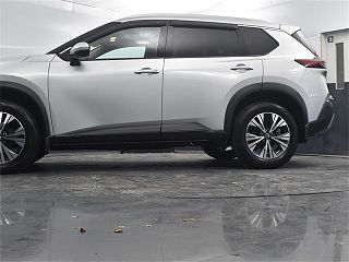 2021 Nissan Rogue SV 5N1AT3BB6MC755388 in Milwaukee, WI 21