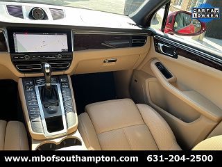 2021 Porsche Macan Turbo WP1AF2A57MLB60453 in Southampton, NY 13