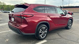 2021 Toyota Highlander XLE 5TDGZRBH1MS544943 in Akron, OH 8