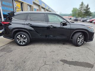 2021 Toyota Highlander XLE 5TDGZRAH2MS515954 in Fairfield, OH 8