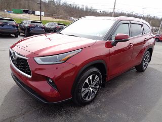 2021 Toyota Highlander XLE 5TDGZRBH8MS558242 in Johnstown, PA 7