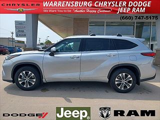 2021 Toyota Highlander XLE 5TDGZRBH5MS115952 in Marshall, MO 2