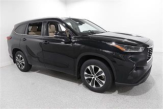 2021 Toyota Highlander XLE 5TDGZRBH0MS109735 in Mentor, OH 1