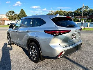 2021 Toyota Highlander XLE 5TDGZRBH3MS538531 in Reading, PA 5