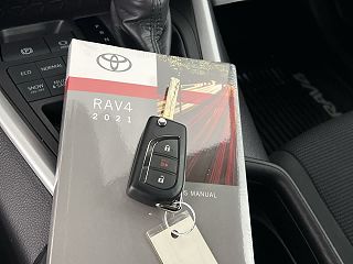 2021 Toyota RAV4 LE 2T3F1RFV1MW148996 in Wexford, PA 30