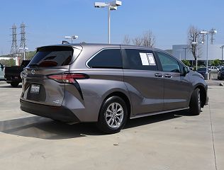 2021 Toyota Sienna LE 5TDKRKEC1MS023853 in Valencia, CA 3