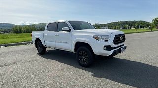 2021 Toyota Tacoma TRD Off Road 5TFCZ5AN2MX267874 in White River Junction, VT 2