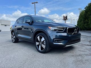 2021 Volvo XC40 T5 Momentum YV4162UK3M2549001 in Knoxville, TN 1