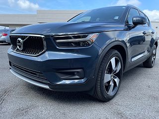 2021 Volvo XC40 T5 Momentum YV4162UK3M2549001 in Knoxville, TN 4