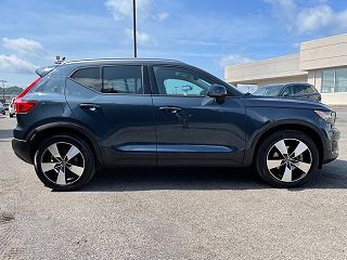 2021 Volvo XC40 T5 Momentum YV4162UK3M2549001 in Knoxville, TN 9