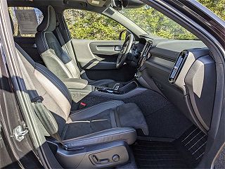 2021 Volvo XC40 T5 R-Design YV4162UM5M2461374 in Weatogue, CT 22