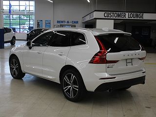 2021 Volvo XC60 T6 Momentum YV4A22RK7M1711190 in Erie, PA 5