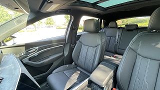 2022 Audi e-tron S Premium Plus WA1ACBGE7NB040364 in Lexington, KY 9