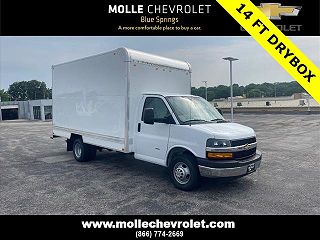 2022 Chevrolet Express 3500 1HA3GSC70NN013639 in Blue Springs, MO 1