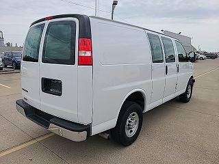 2022 Chevrolet Express 2500 1GCWGAFP7N1171734 in Jasper, IN 9