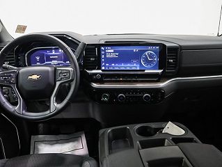 2022 Chevrolet Silverado 1500 LT 1GCRDKEK7NZ621465 in Bay City, MI 10