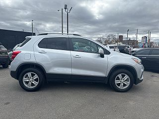 2022 Chevrolet Trax LT KL7CJPSM8NB542619 in Highland Park, MI 8